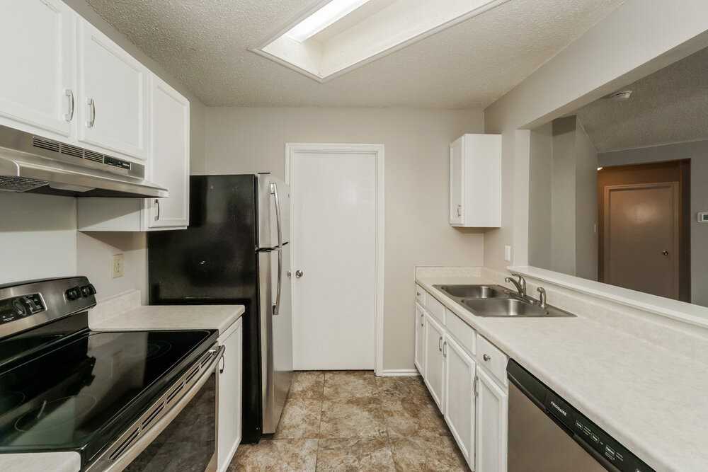 7034 Cole Creek Dr - Photo 6 of 16