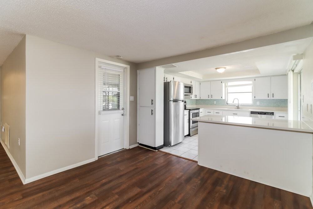 7105 Sonata Dr - Photo 6 of 16