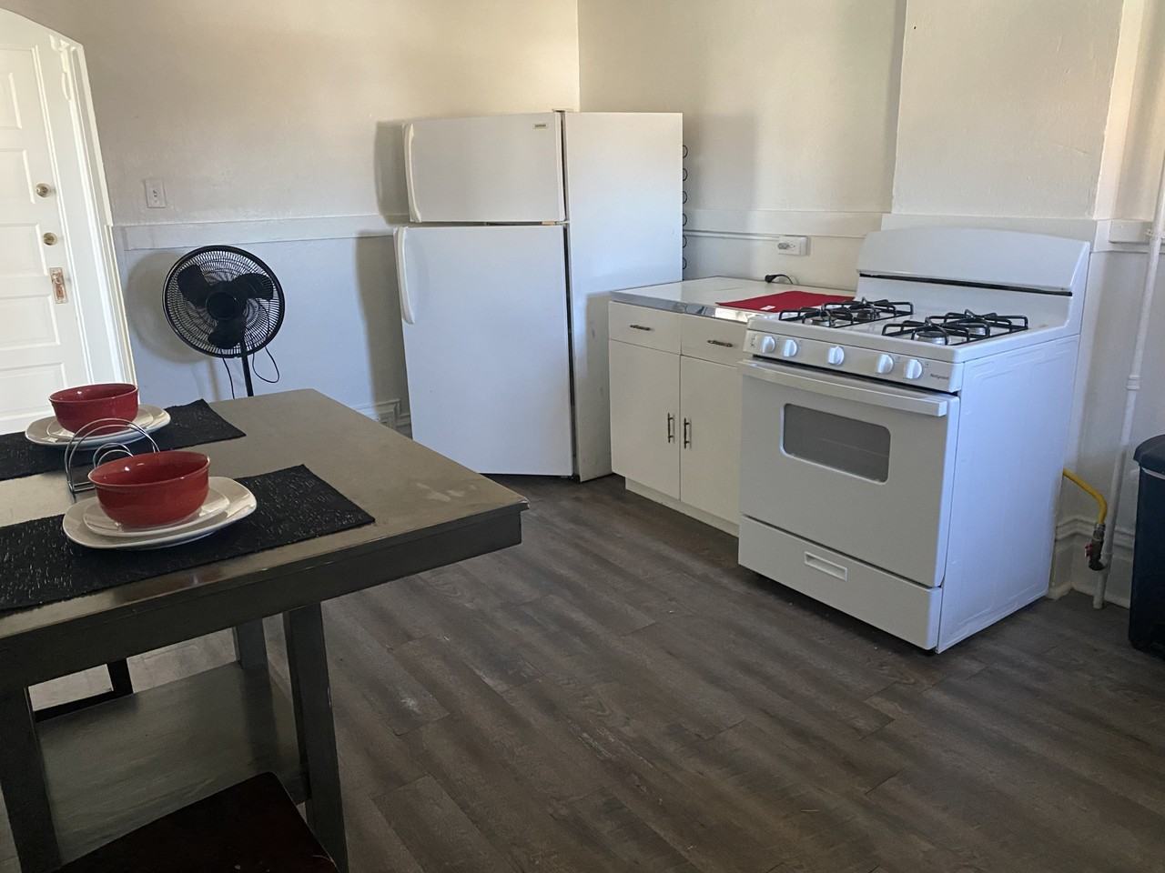 217 Colorado Ave #B - Photo 3 of 12