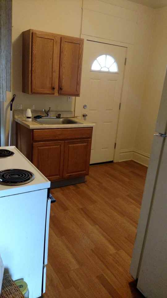 27 E Kerr St #A - Photo 4 of 6