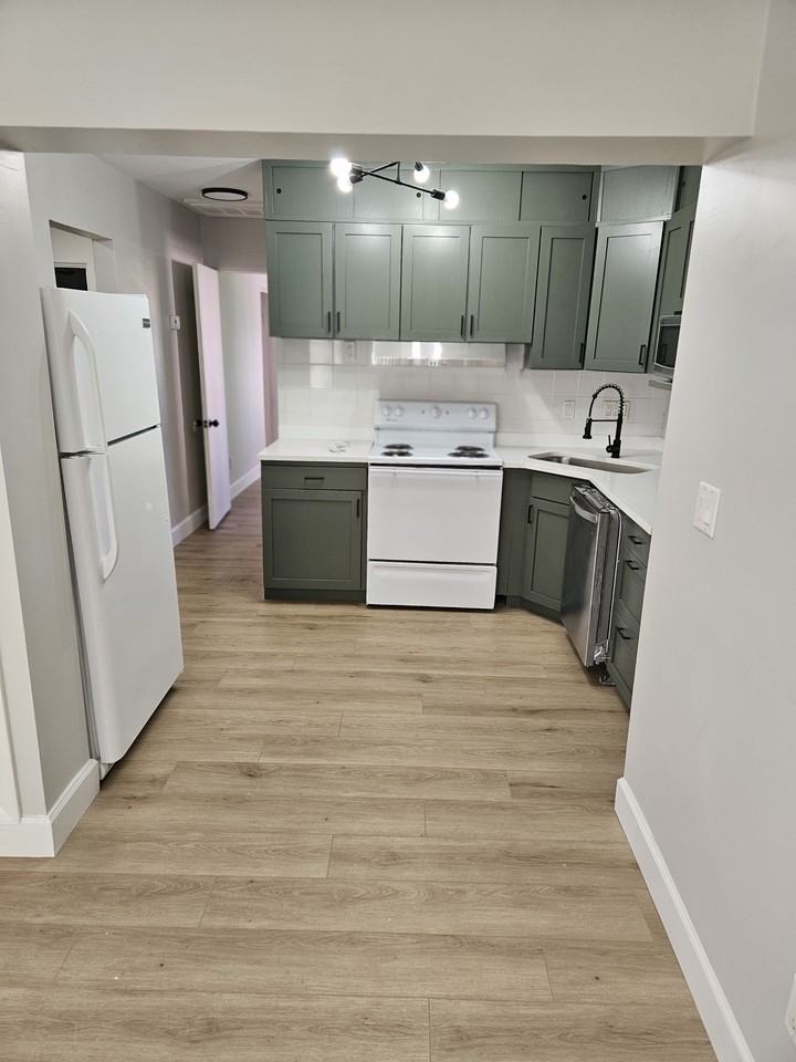 264 Ridge Rd N #NA - Photo 2 of 12