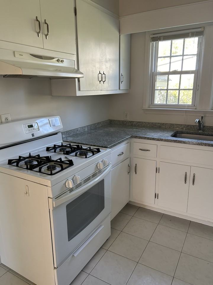 114 Parsippany Rd #1 - Photo 2 of 7