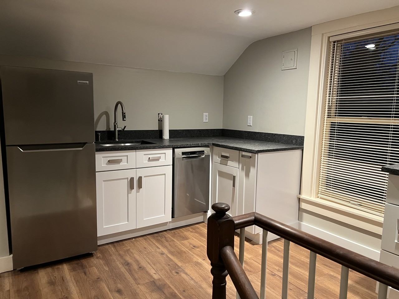 955 Woodbury Ave #1 - Photo 2 of 10