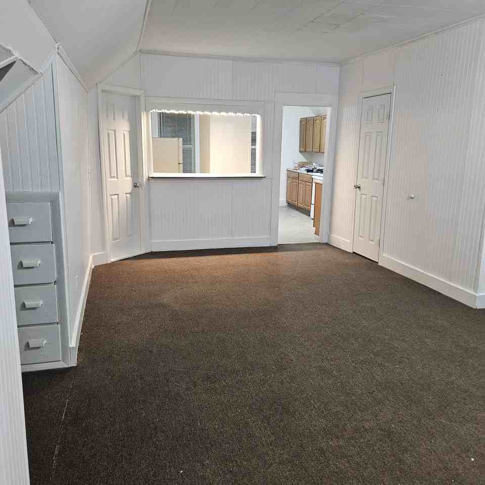 24 Walnut St #3 - Photo 2 of 12