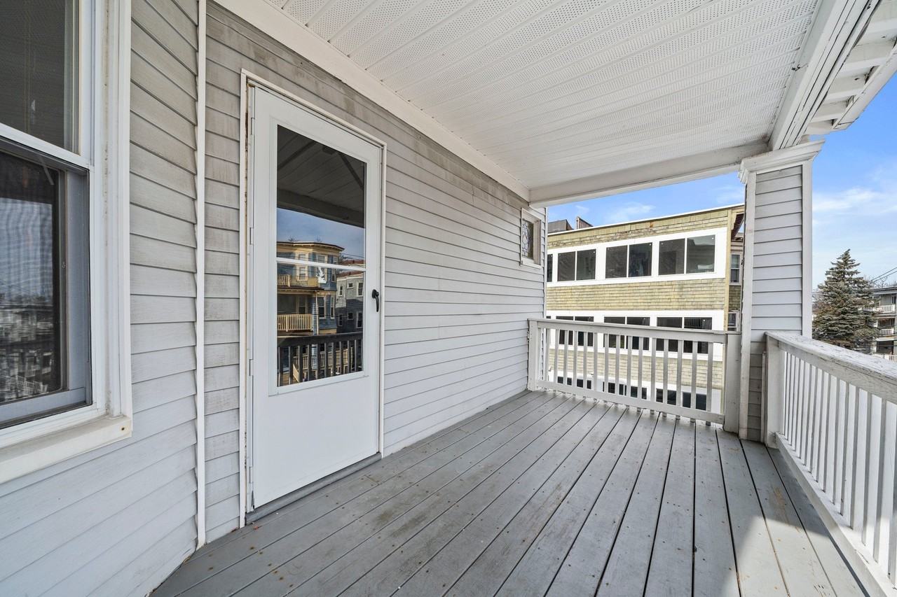 89 Train Street #2 - Photo 3 of 25