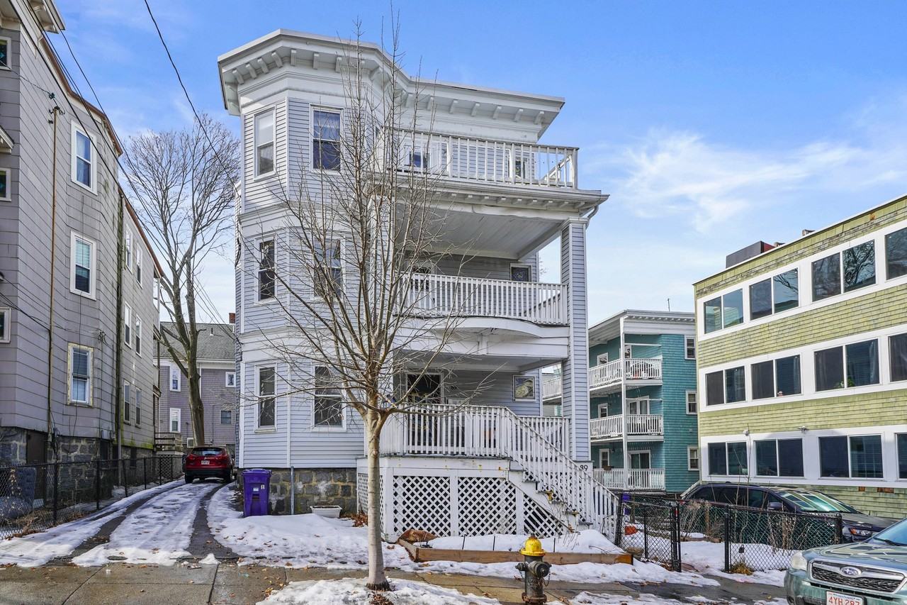 89 Train Street #2 - Photo 4 of 25