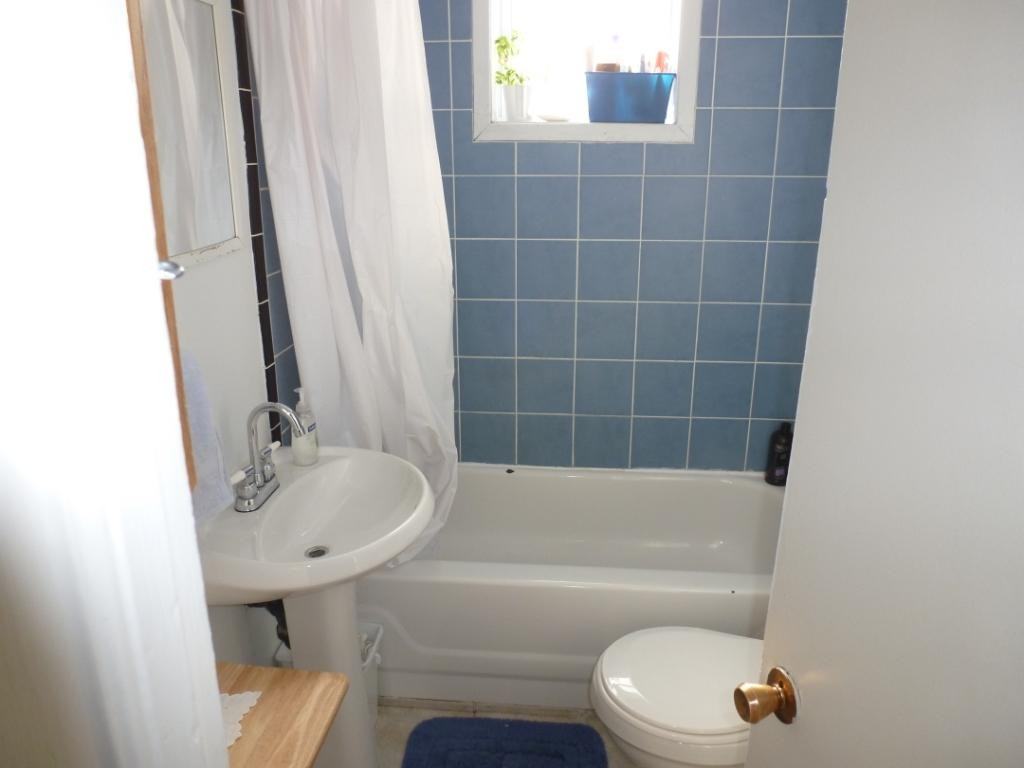 342 Stewart Street - Photo 2 of 10