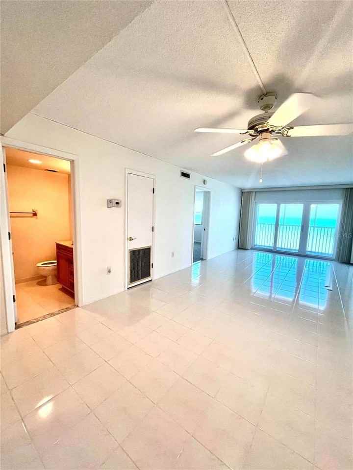 633 Alhambra Rd #703 - Photo 5 of 15