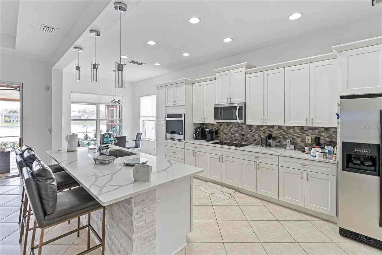 3671 Summerwind Cir - Photo 5 of 50