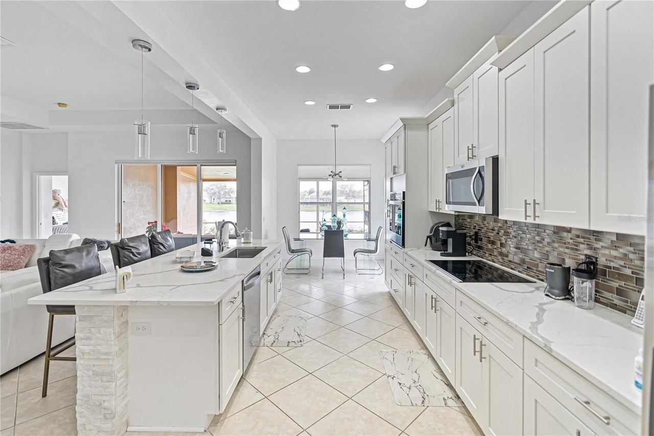 3671 Summerwind Cir - Photo 6 of 50