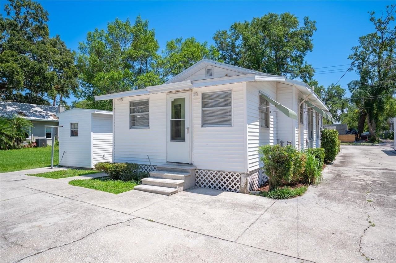 531 W Park St - Photo 3 of 23