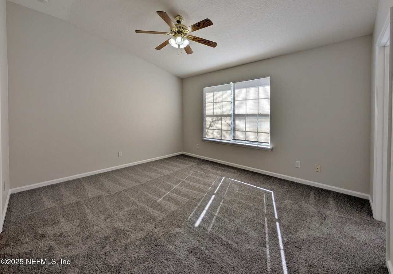 5815 Parkstone Crossing Dr - Photo 5 of 17