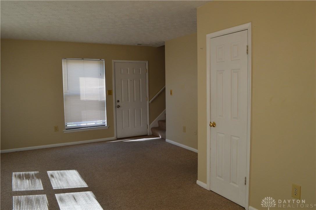 1219 Robbins Run Ct - Photo 5 of 25