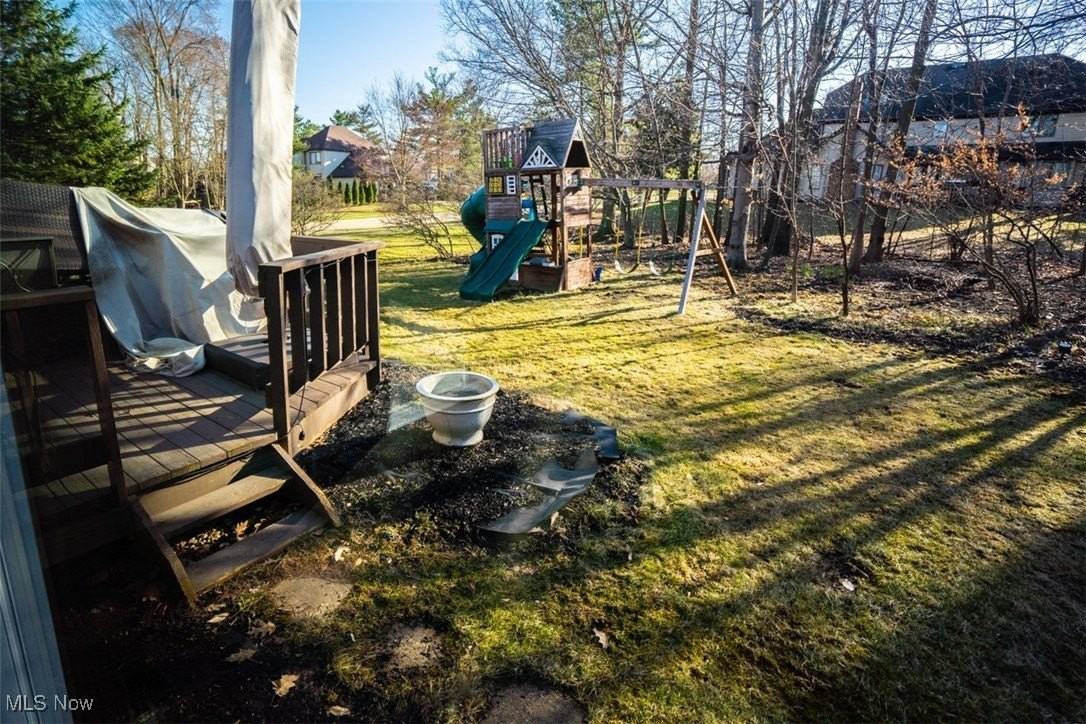 18401 Heritage Trl - Photo 2 of 17