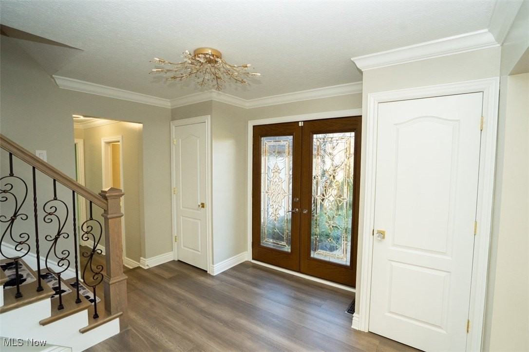 18401 Heritage Trl - Photo 3 of 17