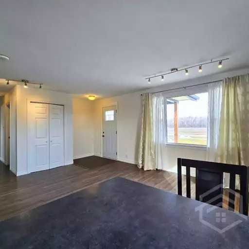 467 Second Concession Rd - Photo 2 of 13