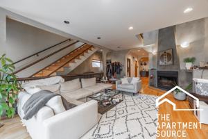 featured image of 1224 W Augusta Blvd #2