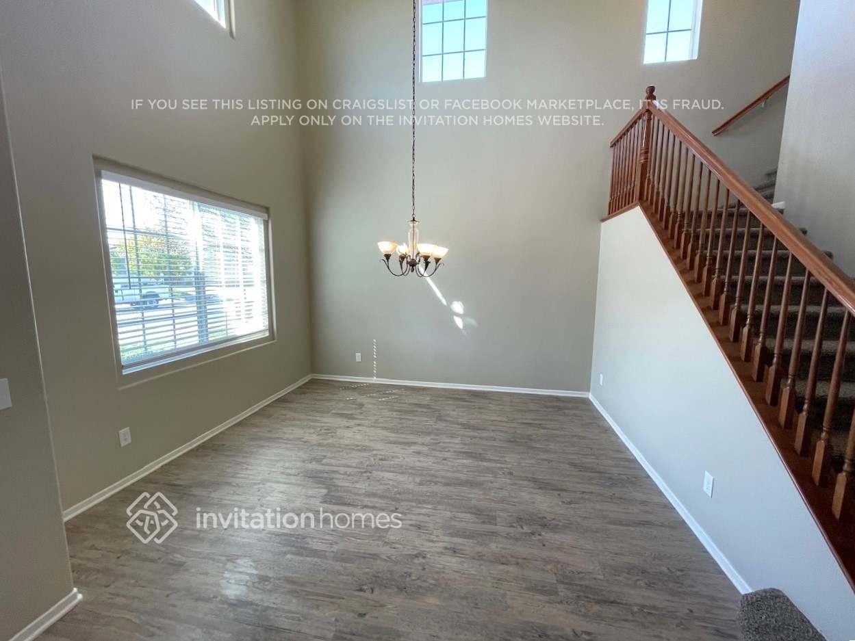 34648 Wintersweet Ln - Photo 2 of 19