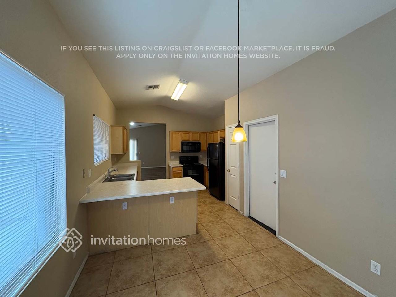 5474 W Augusta Ave - Photo 3 of 18