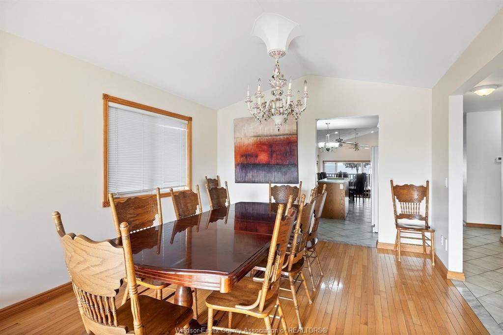 1266 Shoreline Avenue - Photo 4 of 26