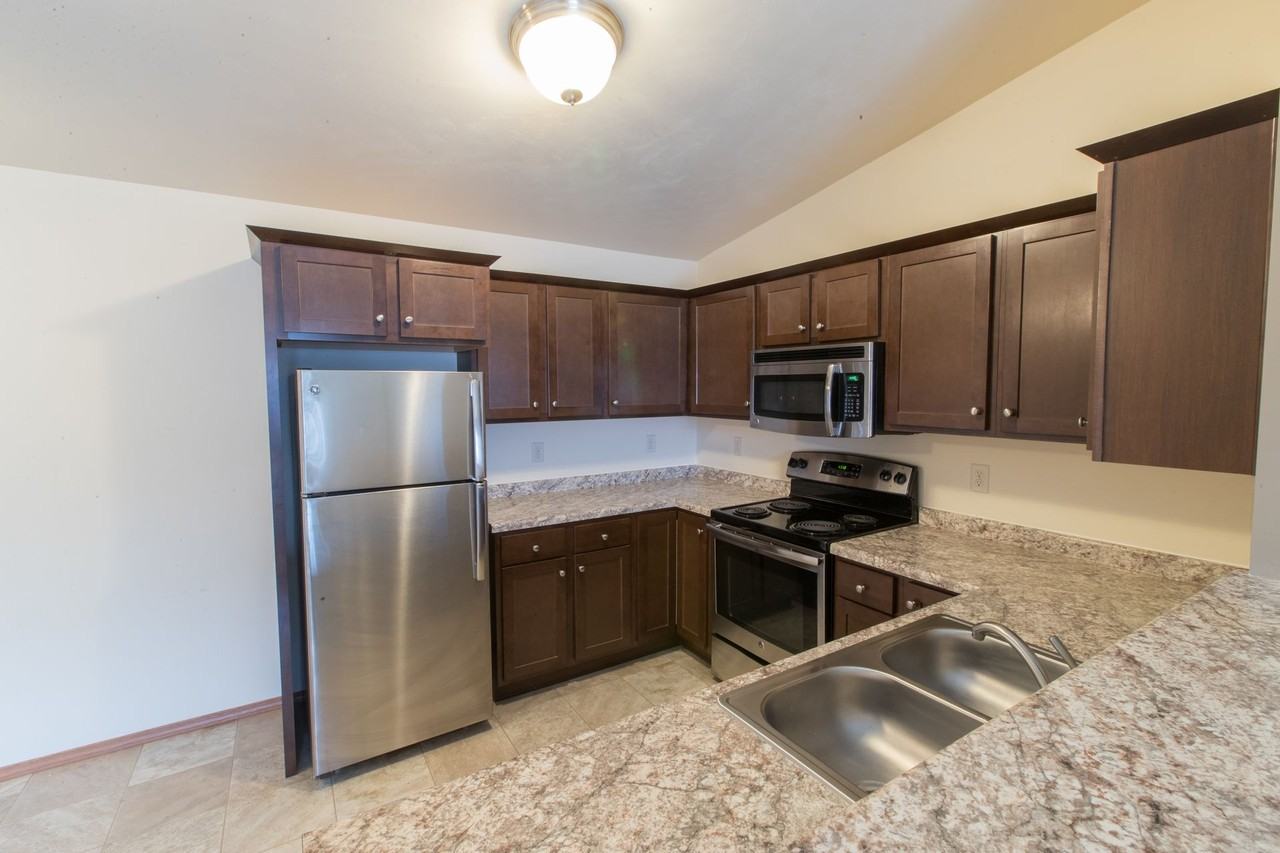 228 Baker Blvd - Photo 6 of 49