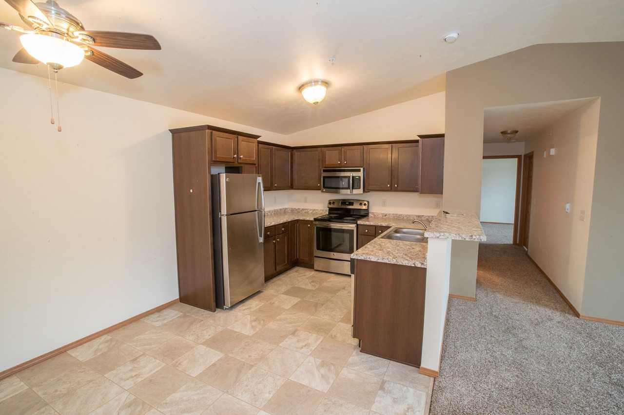 228 Baker Blvd - Photo 7 of 49