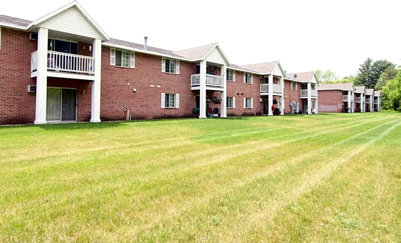 1553 Apple Tree Lane - Photo 6 of 29