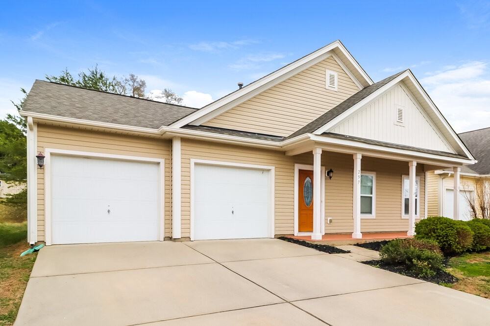 257 Ranlo Ave - Photo 3 of 16