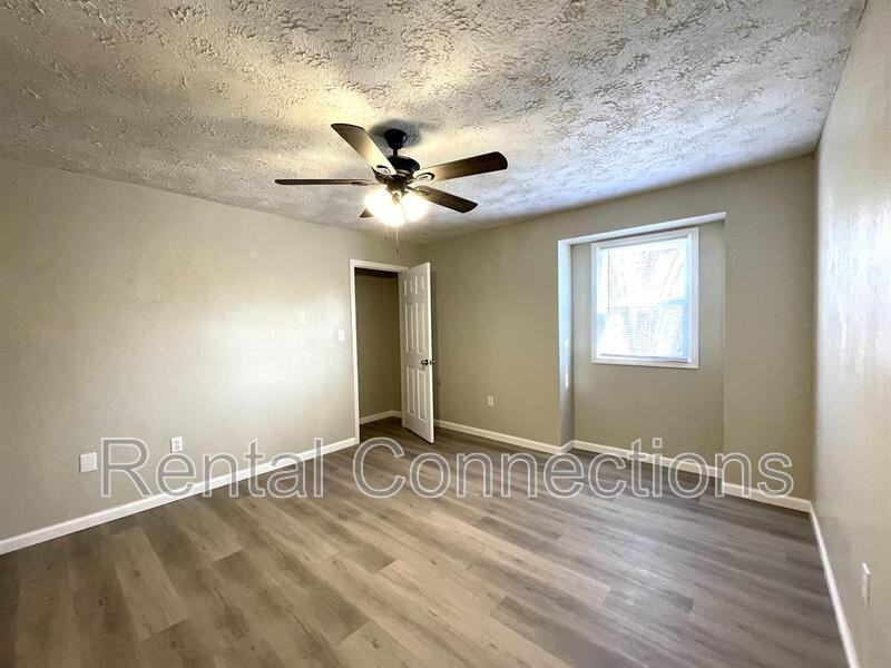 605 N 9th St #4 - Photo 2 of 5