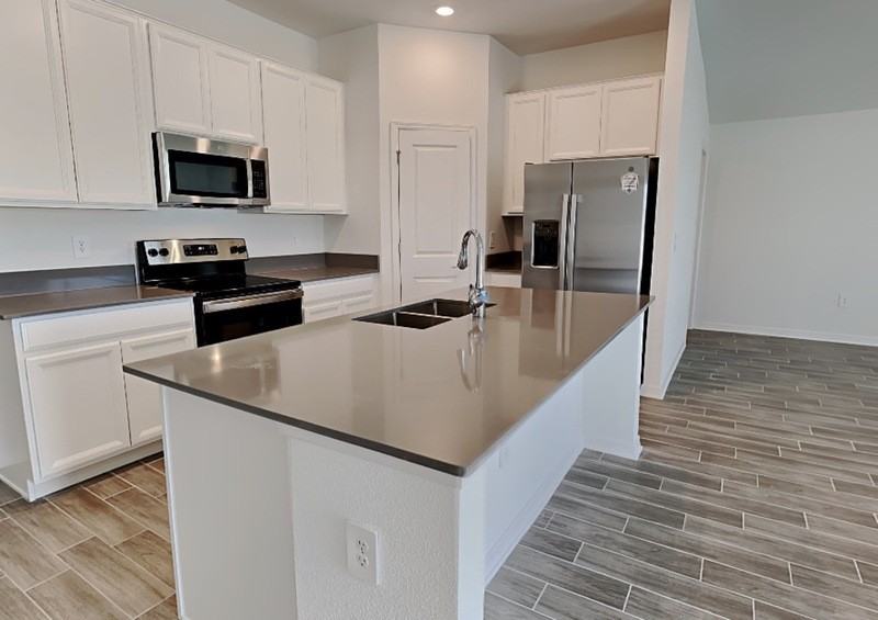 301 Piave St - Photo 3 of 24