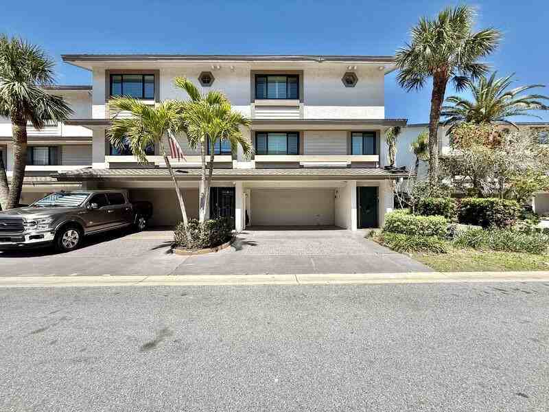 160 Marina Del Rey Ct - Photo 2 of 50