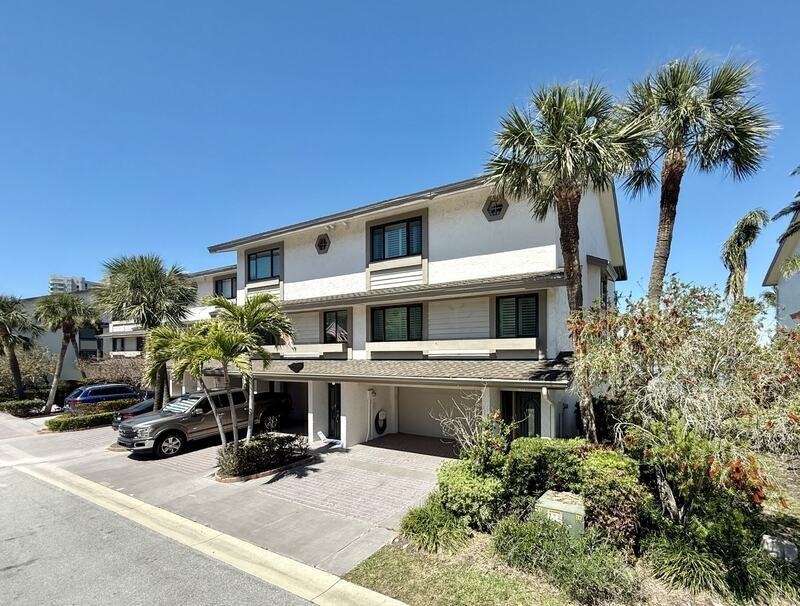160 Marina Del Rey Ct - Photo 3 of 50
