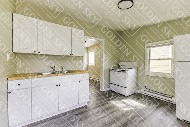621 S Mound St - Photo 3 of 7