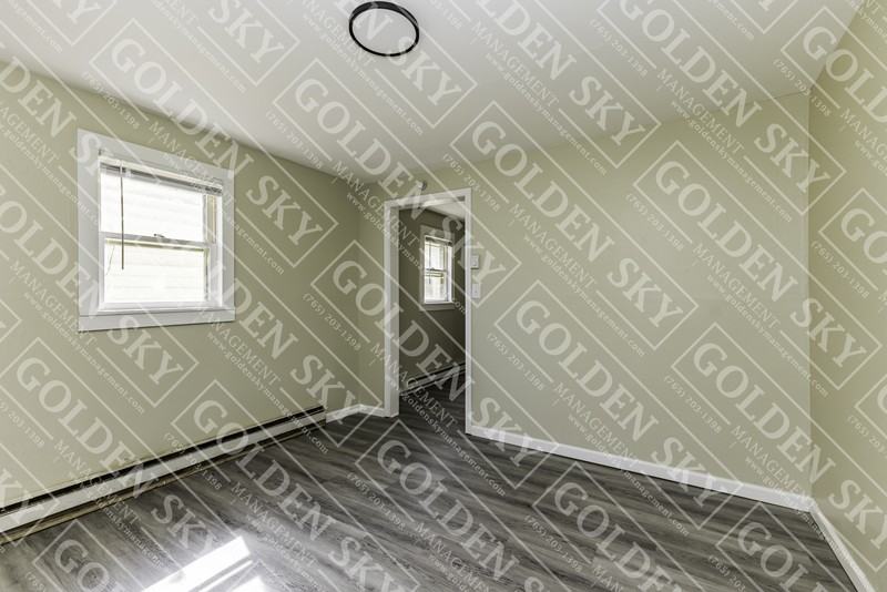 621 S Mound St - Photo 4 of 7