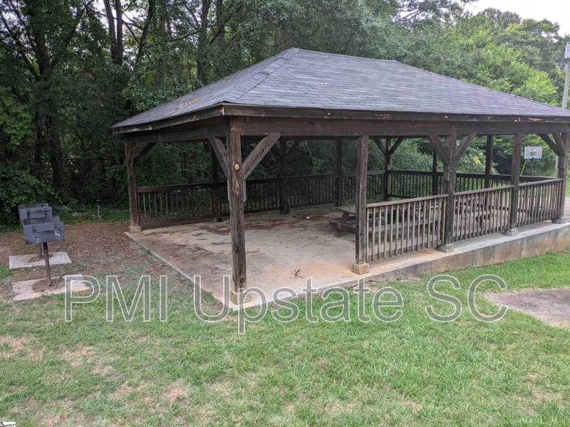 201 Chandler Dr #32D - Photo 6 of 11