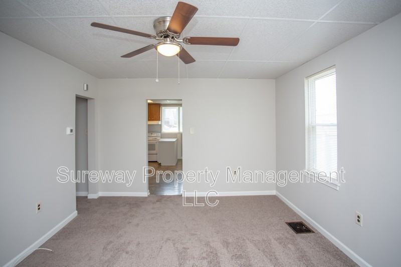 509 S Main St - Photo 3 of 22