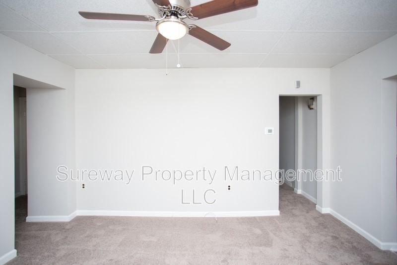 509 S Main St - Photo 4 of 22