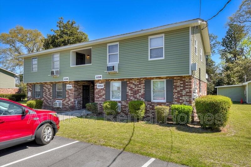 325B Verdery Dr - Photo 2 of 18