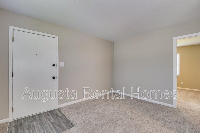 325B Verdery Dr - Photo 6 of 18