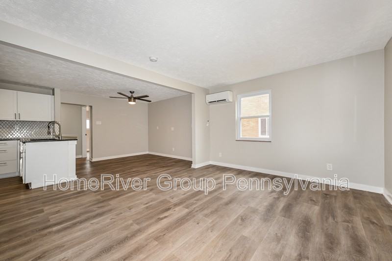 4936 Barberry St - Photo 2 of 16