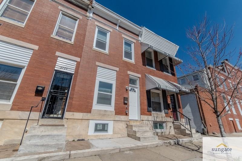 2726 E Monument St - Photo 2 of 17