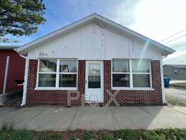 featured image of 210 W 22nd St