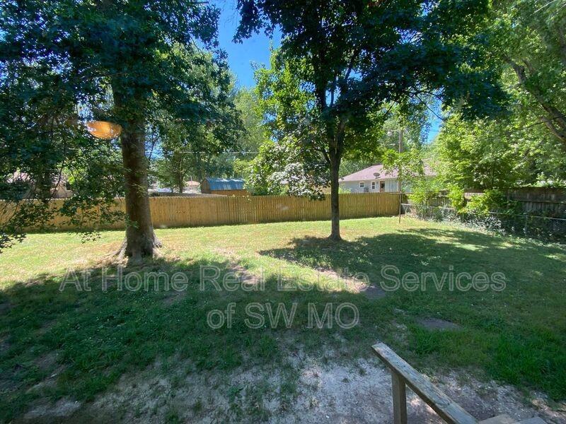 109 Aspen Cir - Photo 6 of 10