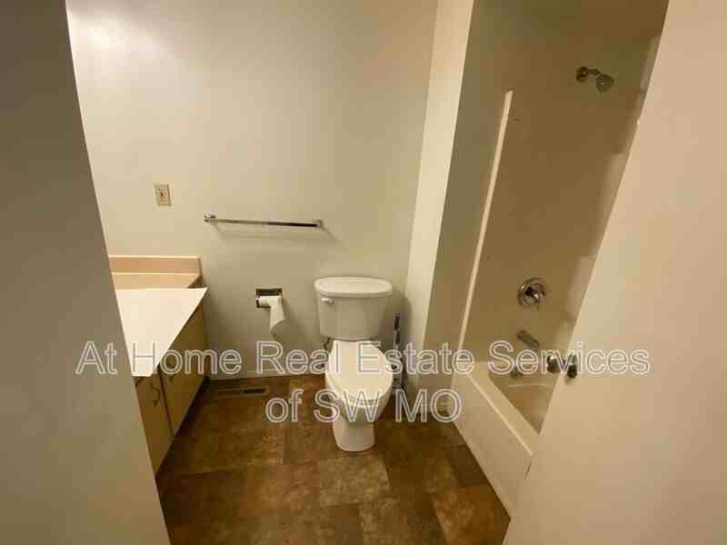 109 Aspen Cir - Photo 7 of 10