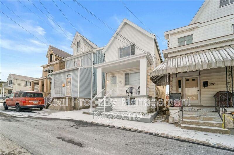 71 Mckinnie Ave - Photo 2 of 28