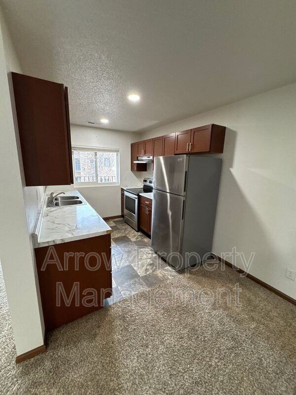 203 E Arbor Ave - Photo 3 of 16