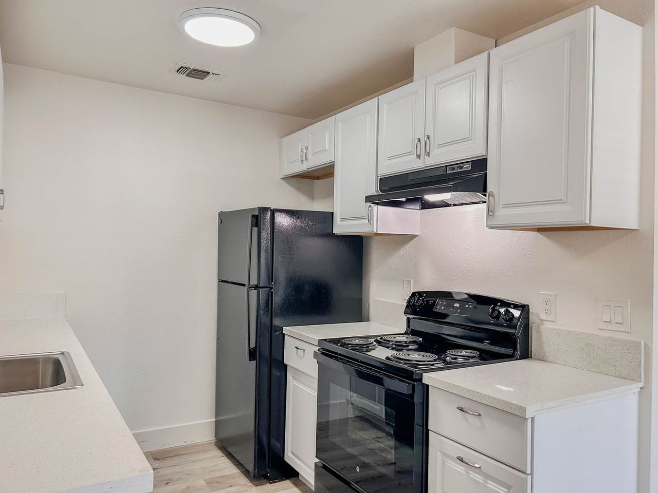 Northwood Apartments - Photo 5 of 13