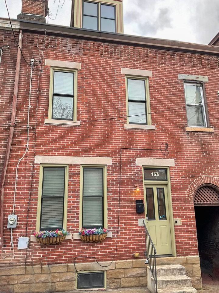 153 43 1/2 St - Photo 2 of 29