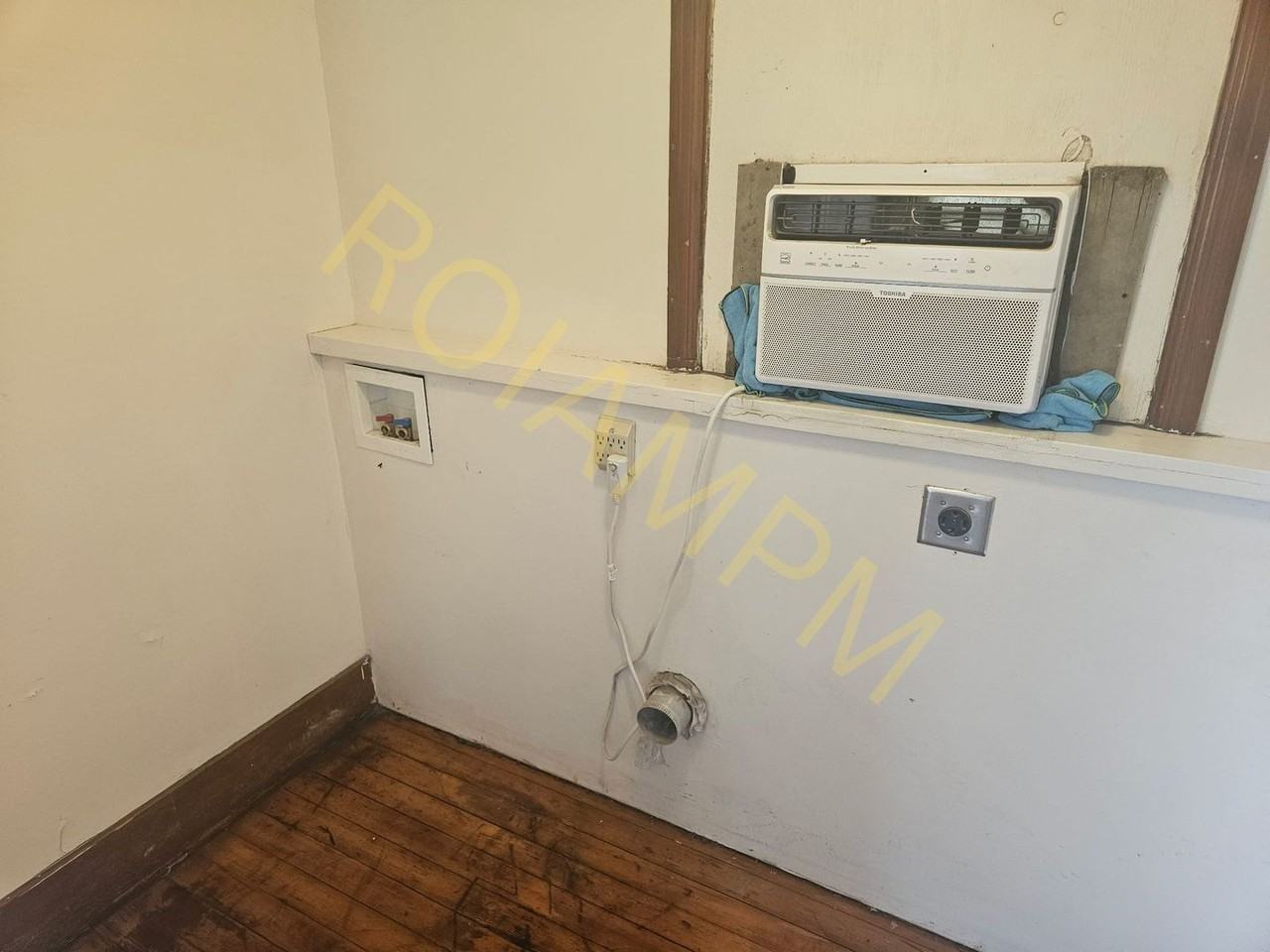 843 Main Ave W - Photo 7 of 8