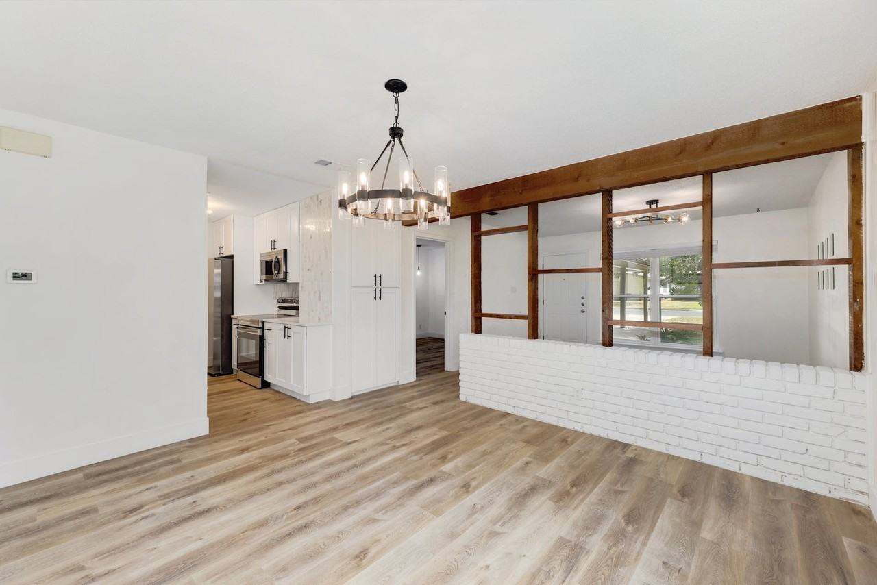 8312 Bowling Green Drive - Photo 3 of 10